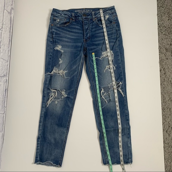 American Eagle Outfitters Destroyed Straight Leg Mid-Rise Jeans - Picture 14 of 15